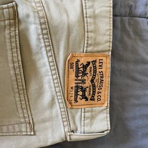 Levi’s 508 khaki